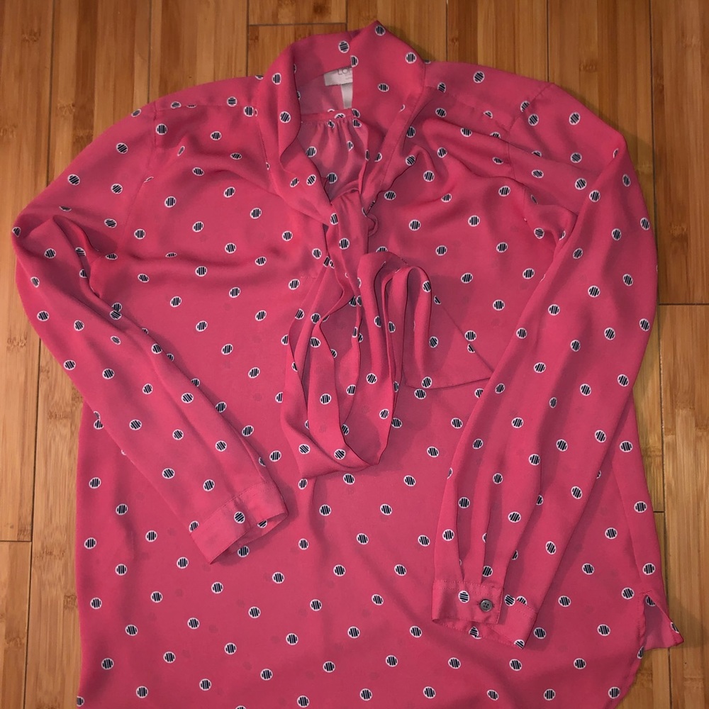 Loft Pink Blouse Sz SP. Ties around neck
